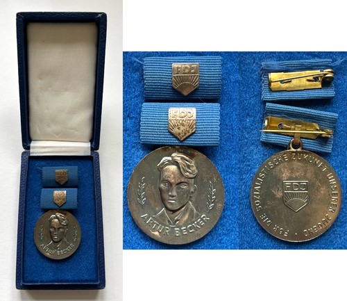 Ddr orden medaille spange etui - orden,