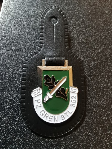 Brustanhänger