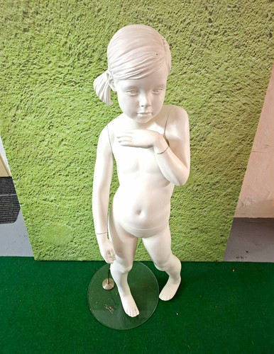 Kinderschaufensterpuppe