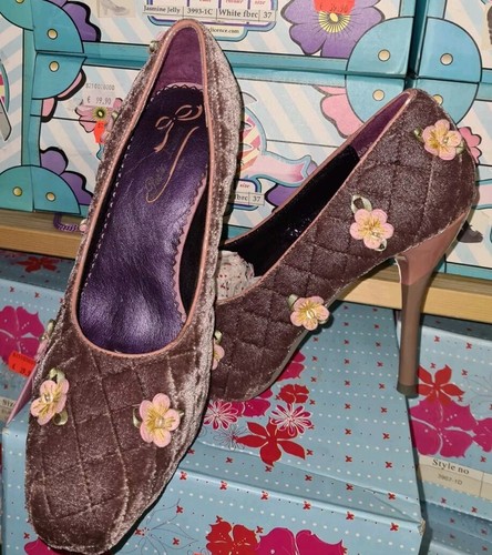 Poetic licence pink grey - poetic,