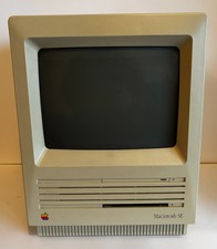 Apple Macintosh SE (1987) • 1 MB RAM • 800 KB Disk • 20 MB HDD • Vintage Retro
