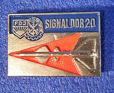 05 224 Abzeichen Signal DDR 20