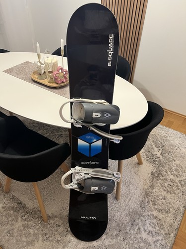 Square snowboard - b-square,