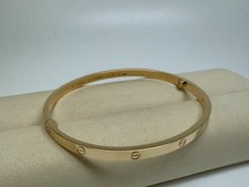 CARTIER Love Armreif kleines Modell 18kt Gelbgold Größe 18 LP 5.300€