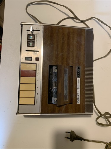 Universum compact cassette - universum,
