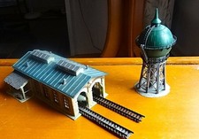 Spur N Lokschuppen mit Wasserturm Faller, Vollmer