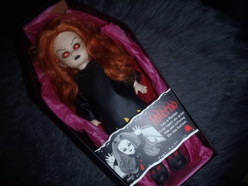 Mezco living deat - deat, inferno