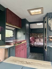 Liebevoll restaurierter Wohnwagen LMC 570 P