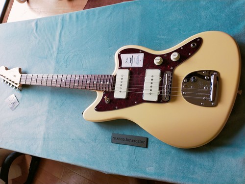 Fender made japan junior - in,