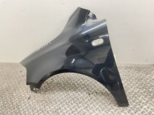 Kotflügel Links "beschädigt" 5Z0821021H VW Fox 1.2 5 Z Limousine Farbe L041