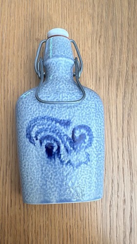 Vintage steinzeugflasche - vintage,
