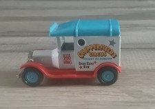 Corgi ford van chipperfields - corgi,