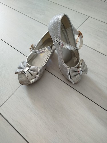 Silberne absatzschuhe 27 - silberne,