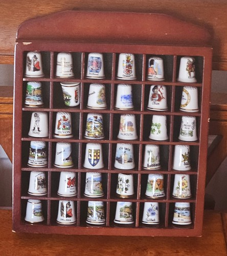 Wandvitrine fingerhut aus - fingerhut,