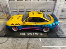 Opel Manta B Mattig Breitbau aus dem Film MANTA MANTA mit orig. Autogrammen 1:18