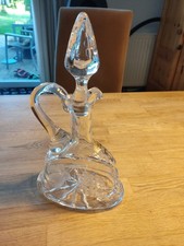 Kleine Karaffe aus Bleikristall unbenutzt handgeschliffen