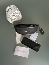 Neues Giorgio Armani Alcantara