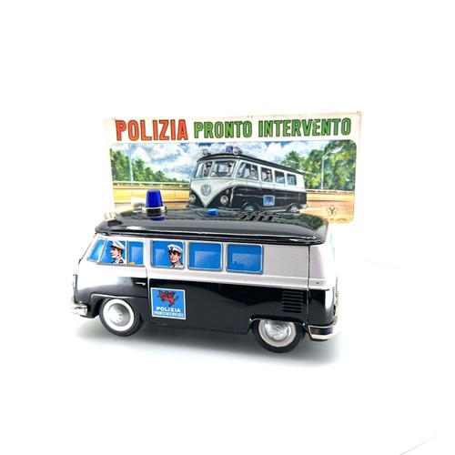 Yone police bus - vw, 715