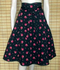 BUNT GEMUSTERTER ROCK -