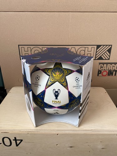 Adidas champions league finale - champions,