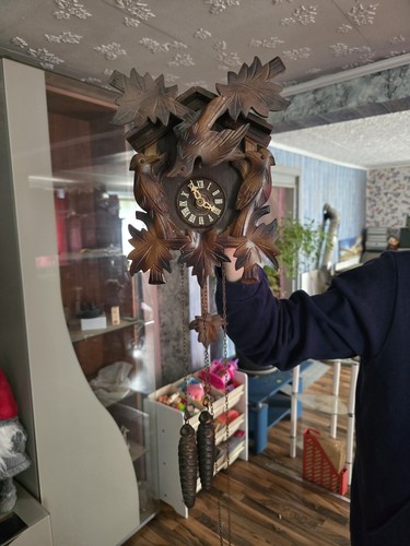 Kuckucksuhr aus holz - kuckucksuhr,