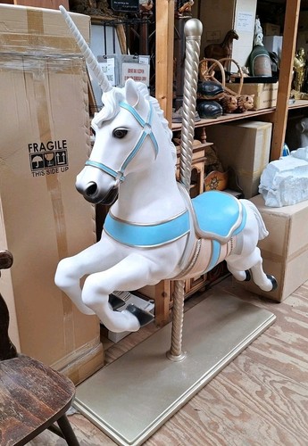 Pferdekarussell einhorn pferd - pferdekarussell,
