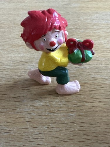 Pumuckl mit geschenk - pumuckl,