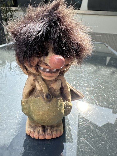 Nyform troll norwegen - nyform,