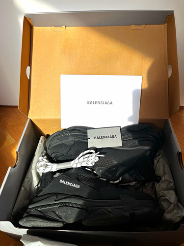 Balenciaga triple sneaker - balenciaga,