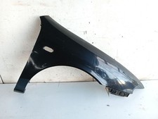 1M0821022 KOTFLÜGEL VORNE