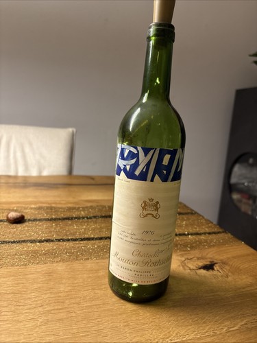 Leere flasche chateau mouton - flasche,