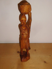 Holzfigur Frau - Höhe 37 cm -