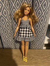 Mattel Barbie Fashionistas #96
