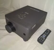 SHARP XG-NV2E Beamer LCD Videoprojektor für Präsentationen mit Laserpointer 