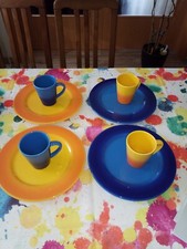 FLIRT-Geschirr: 4x Essteller, 4x Tassen, blau, gelb