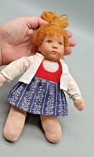 Süße kleine Käthe Kruse Puppe mit originaler Kleidung