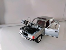revell mercedes-benz w123 modell 230e 1:18 sehr schön!