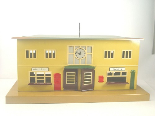 Bahnhof 2001 märklin - b,