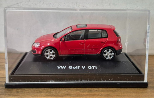 Schuco golf gti rot 1 - gti, 1:72