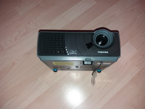 Beamer der marke toshiba - der,