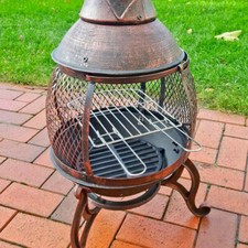 Terrassenofen,Grillrost & Gittertür,Gusseisen,Feuerkorb,Feuerstelle,Azteken Ofen