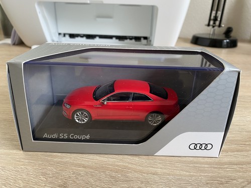 Audi coupé maßstab 1 - audi,