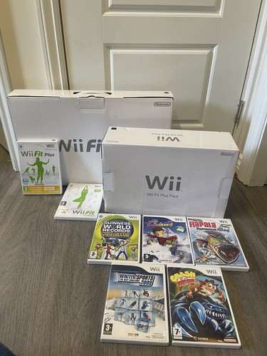 Nintendo wii white console - white,