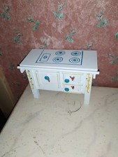 Älterer Herd Dora Kuhn