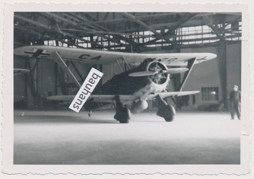 Foto luftwaffe hangar - foto,