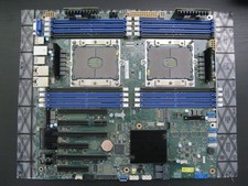 Intel Server Board S2600ST w/