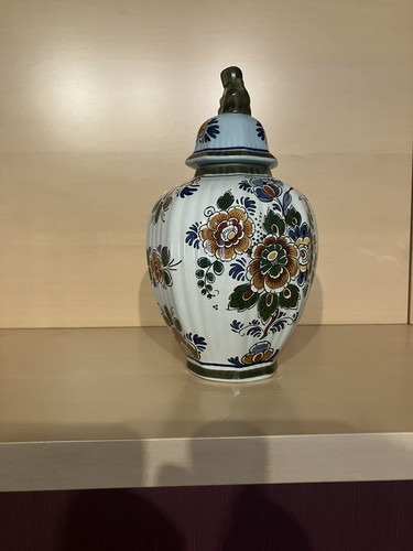 Vase mit deckel - deckel, delfter