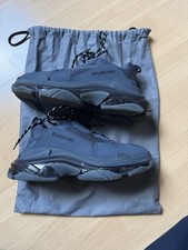 Balenciaga Triple S Turnschuhe (Dunkelblau), Größe 41