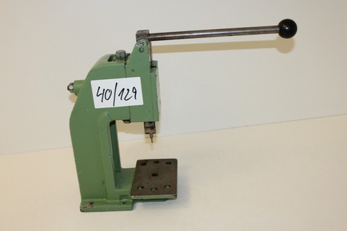 Kniehebelpresse