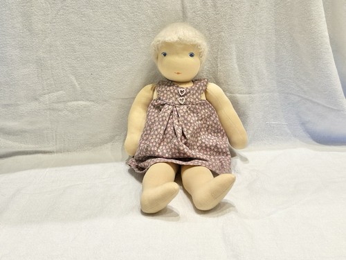 Handgefertigte waldorfpuppe - handgefertigte,
